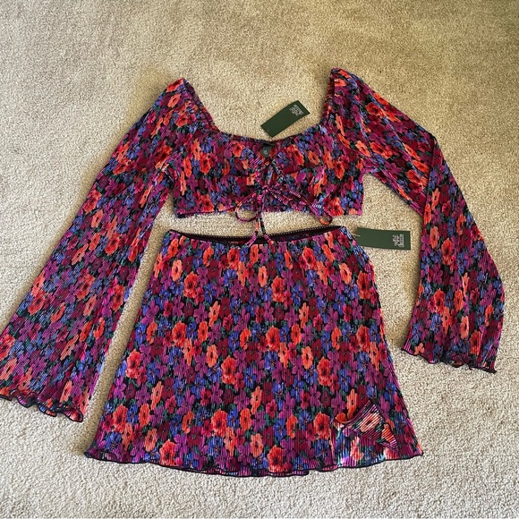 wild fable Tops - Wild Fable floral bell sleeve tie front crop top and mini skirt set